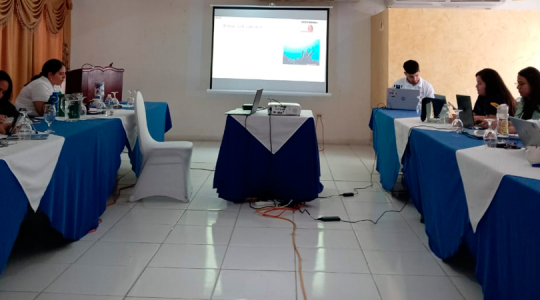 Comités Coordinadores de Respuesta post-tormenta del Atlántico Hondureño se capacitan para proteger sus arrecifes de coral